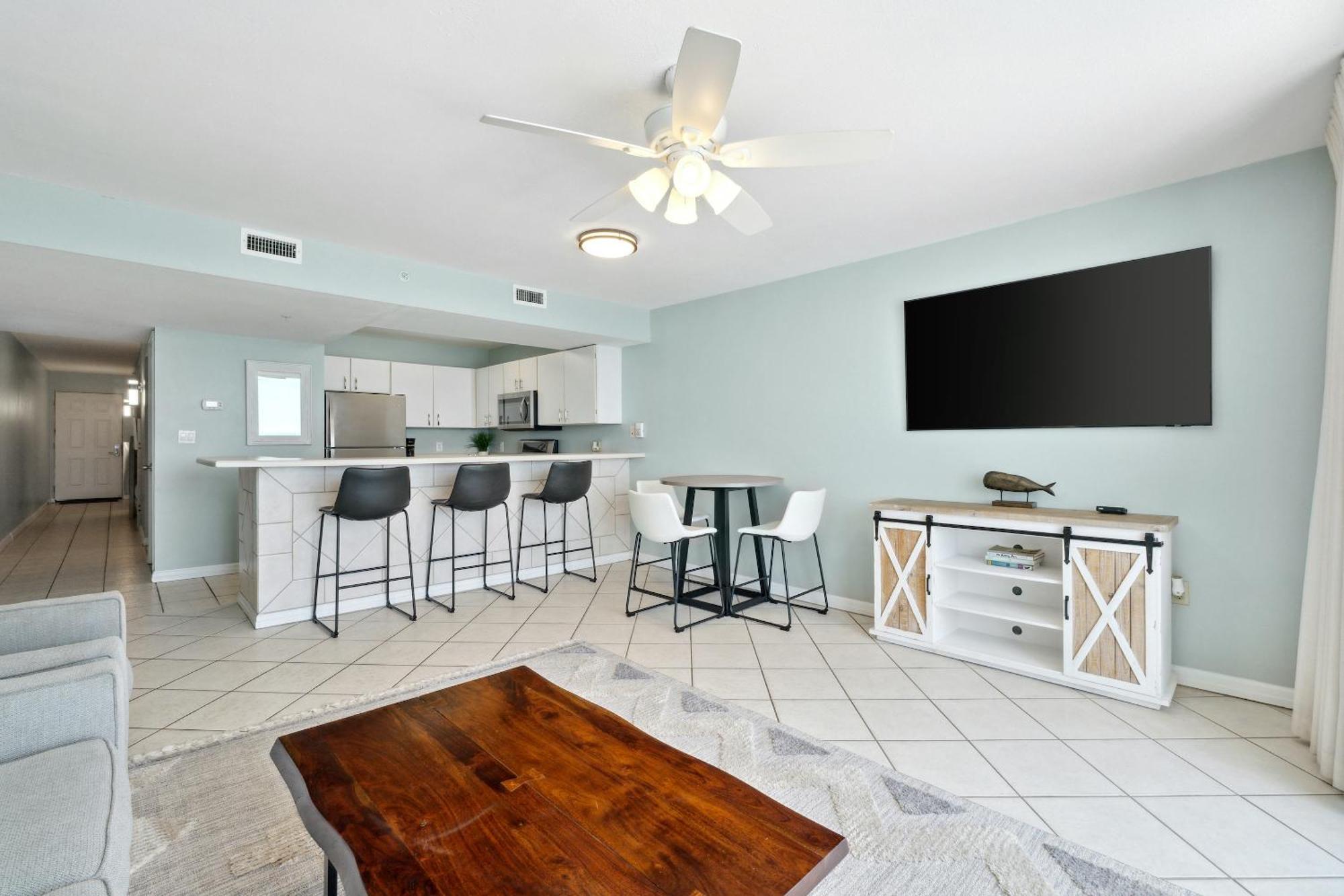 Pelican Beach Resort By Panhandle Getaways デスティン 部屋 写真